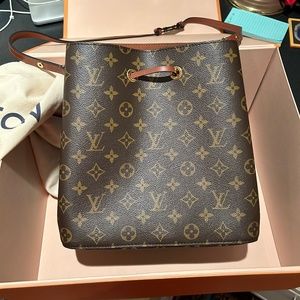 Louis Vuitton Crossbody bag